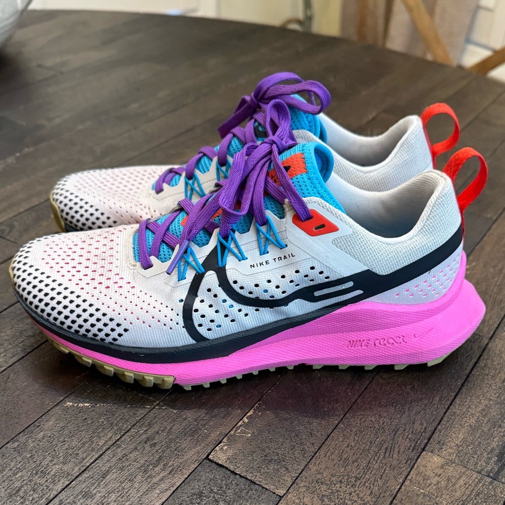 Nike Pegasus Trail - size 6.5